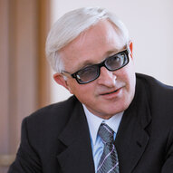 Александр Шохин